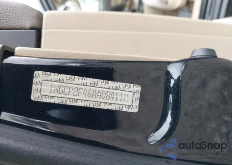 2010 Honda Accord 2.4 Lx-P из США, поврежденный, VIN 1HGCP2F46AA084112